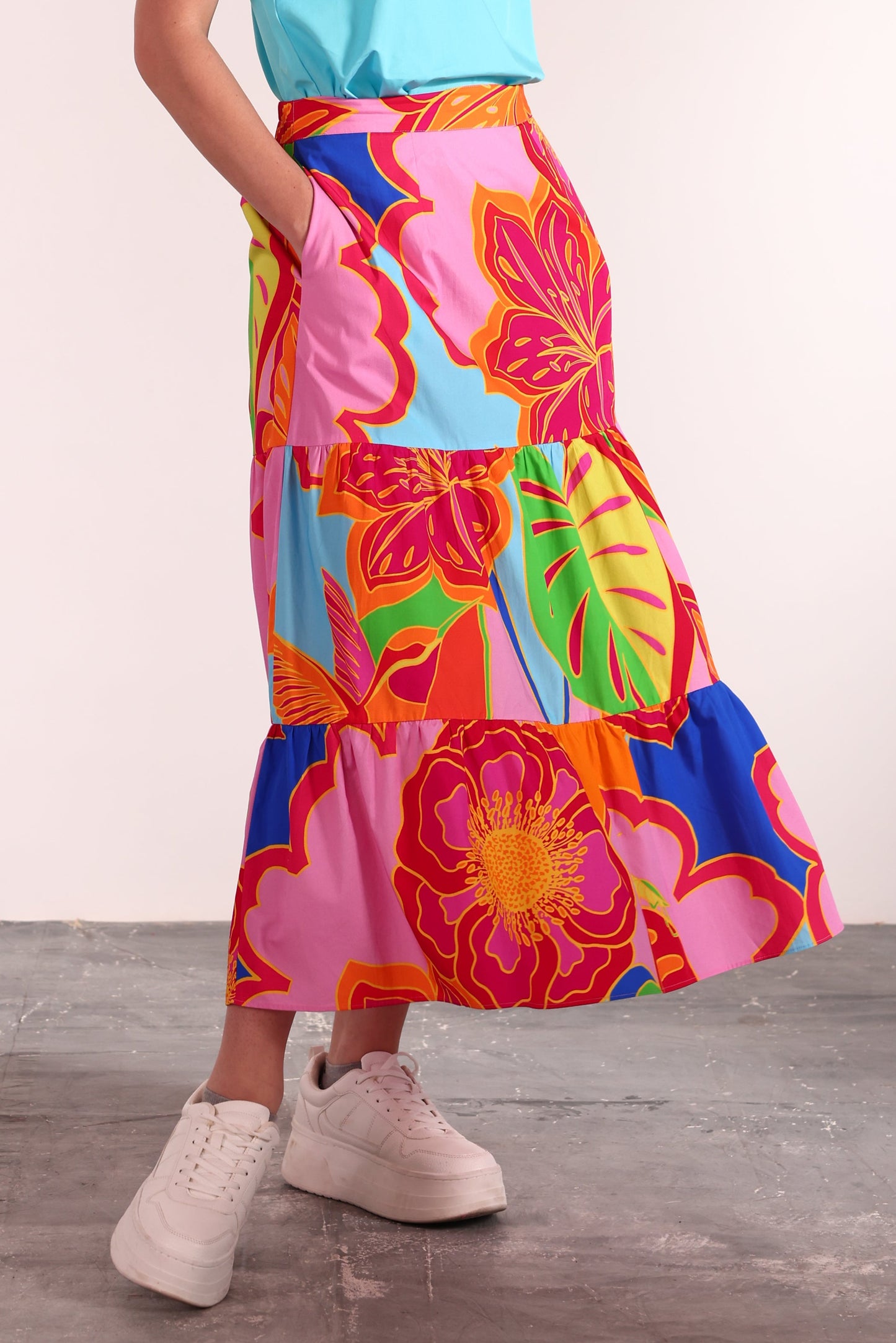 BIG FLORALS ADA SKIRT