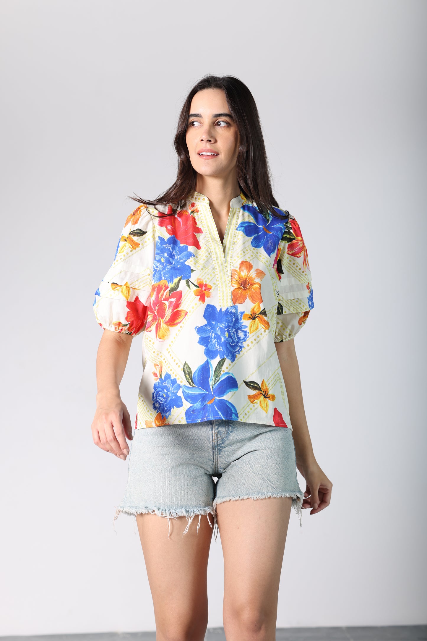 VIBRANT SUMMER RAYA TOP