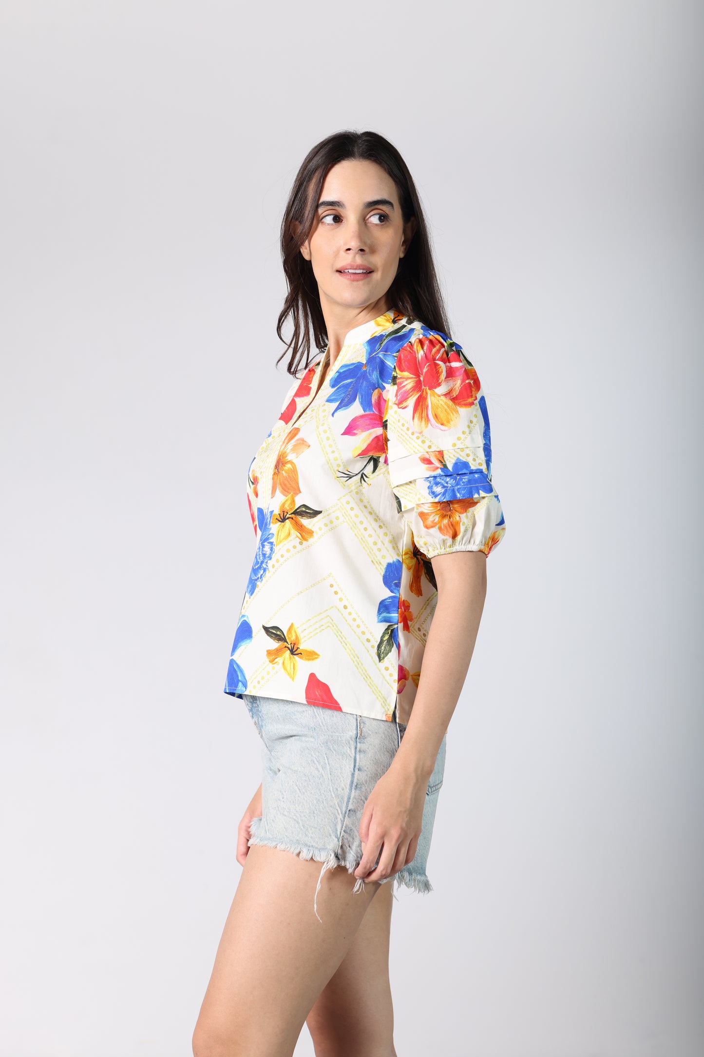 VIBRANT SUMMER RAYA TOP