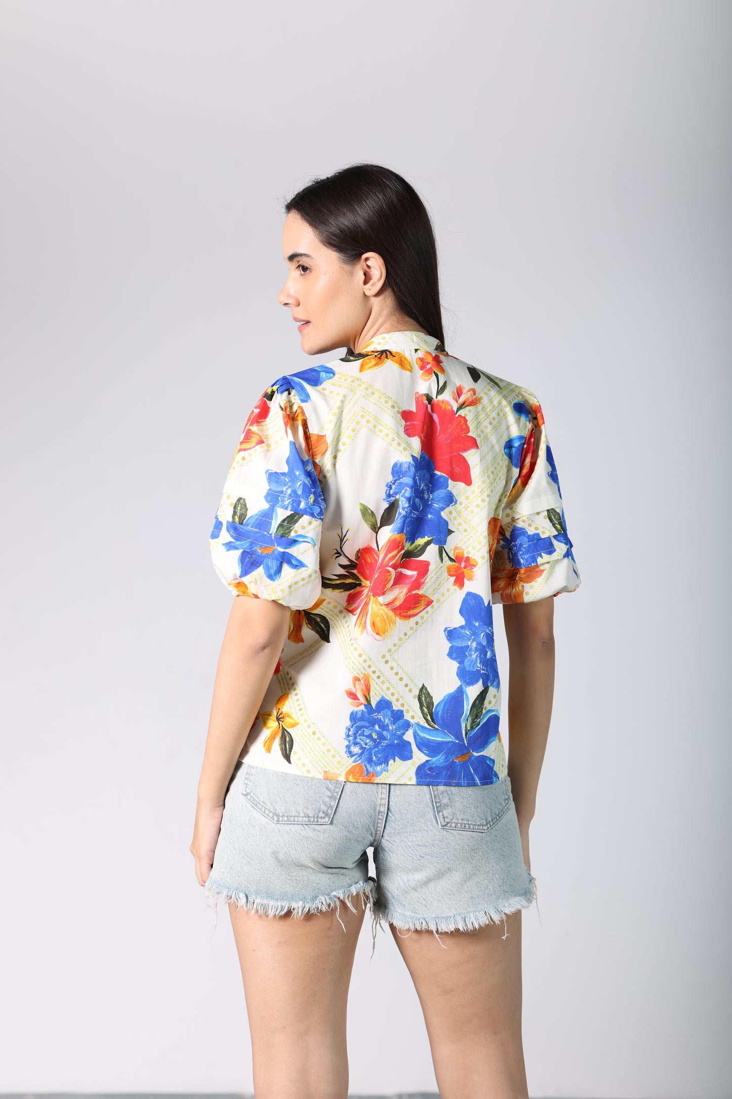 VIBRANT SUMMER RAYA TOP