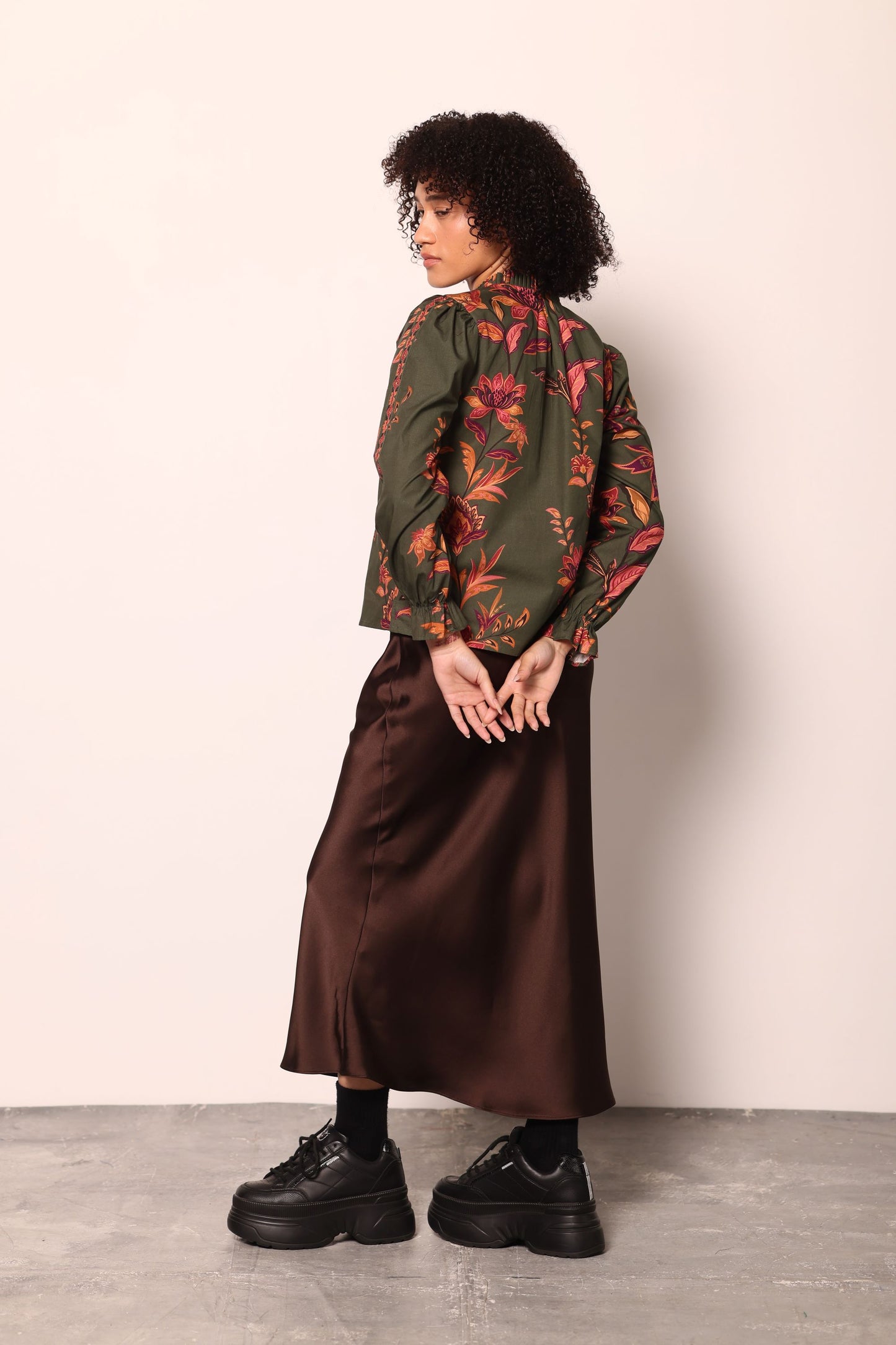 OLIVE TRAILS ASHLEY TOP