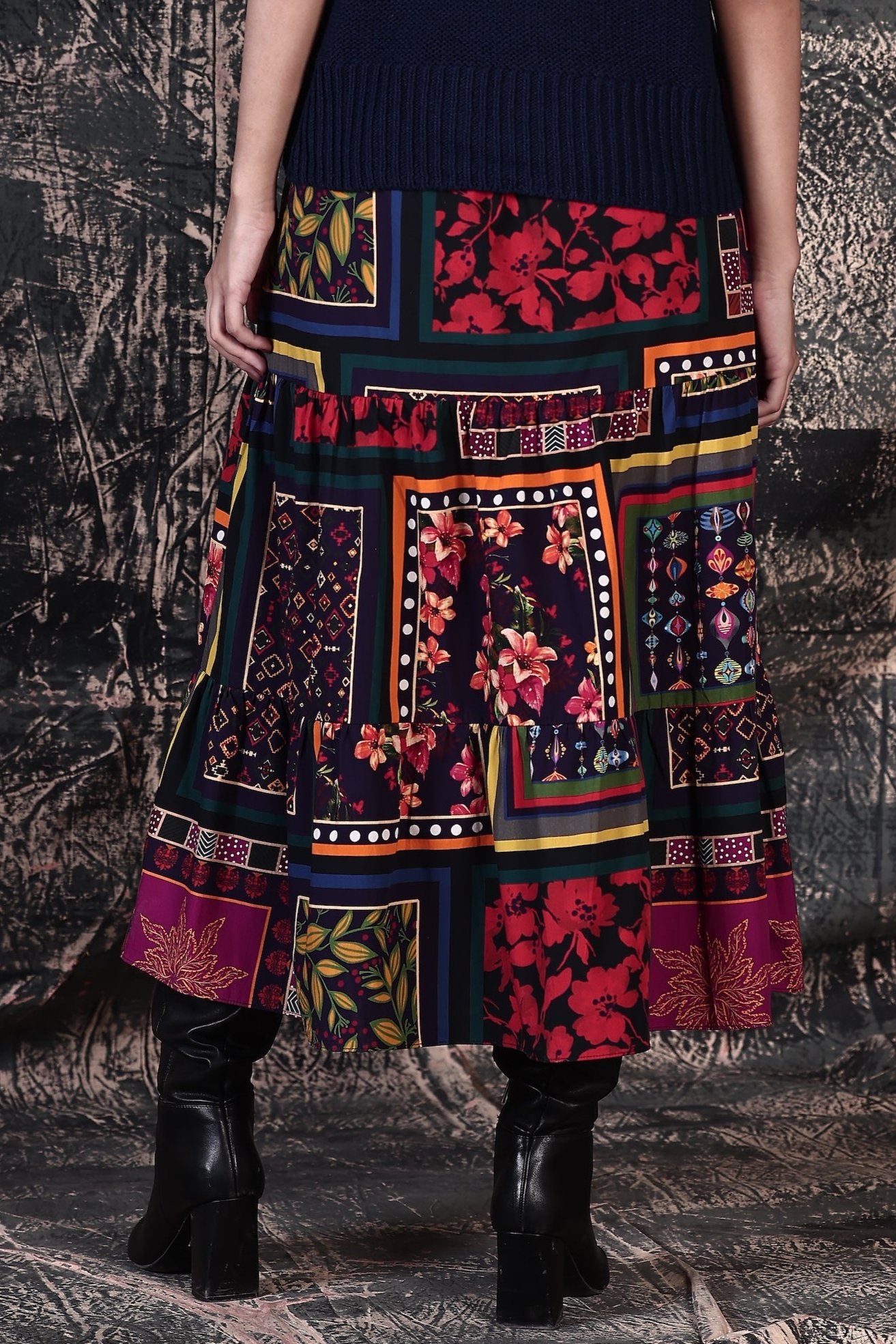 NIGHT GLOW ADA SKIRT