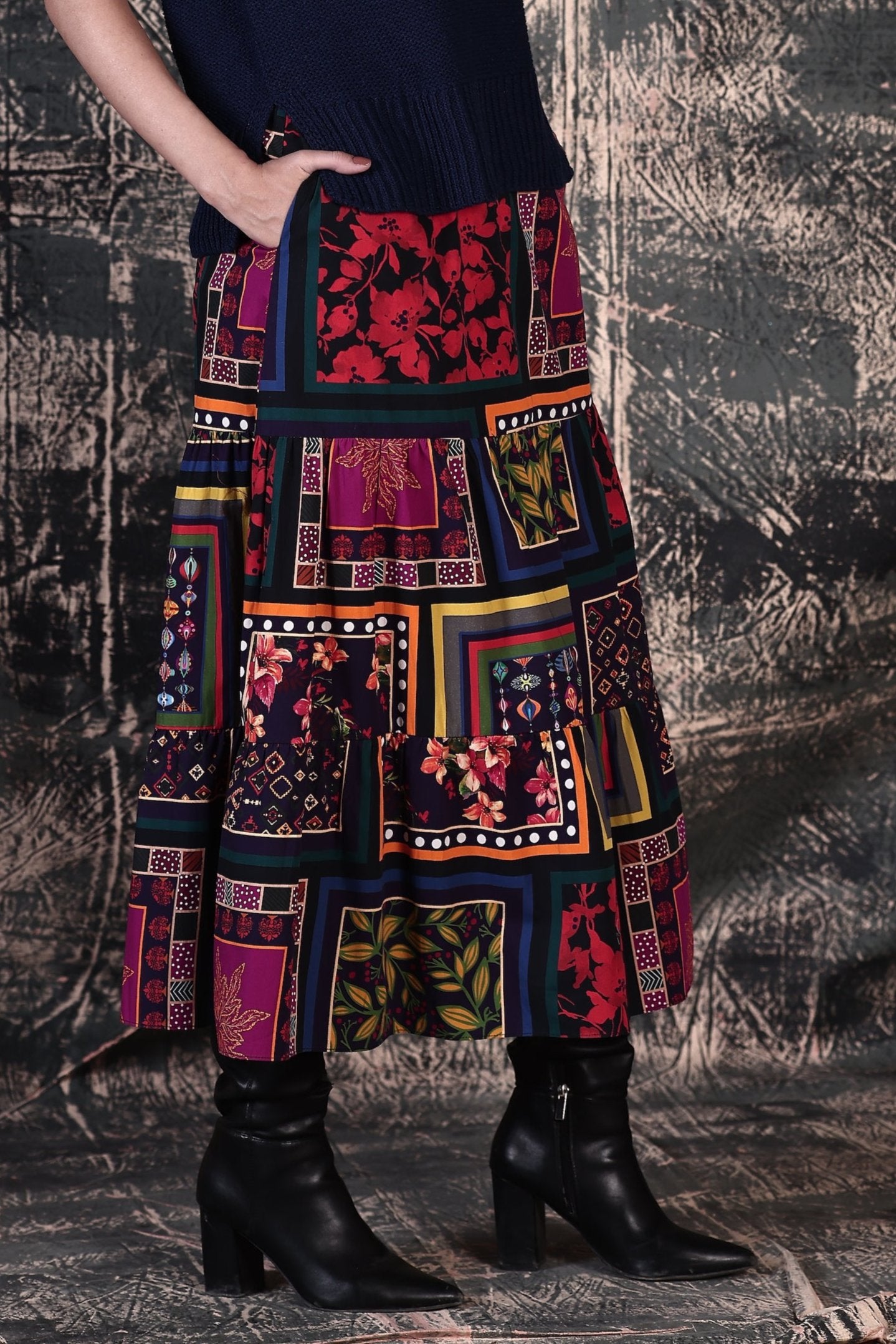 NIGHT GLOW ADA SKIRT
