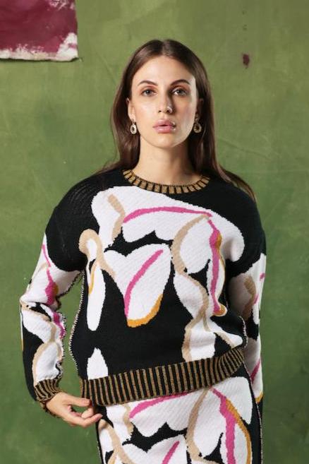 PETALS MORGAN PULLOVER