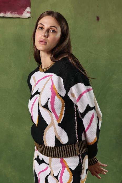 PETALS MORGAN PULLOVER