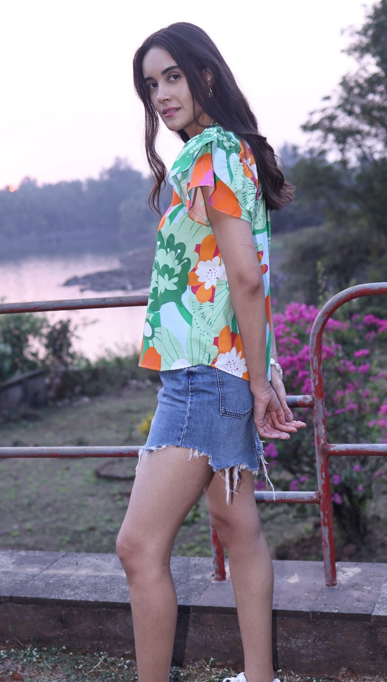 FLORAL POPS WREN Top
