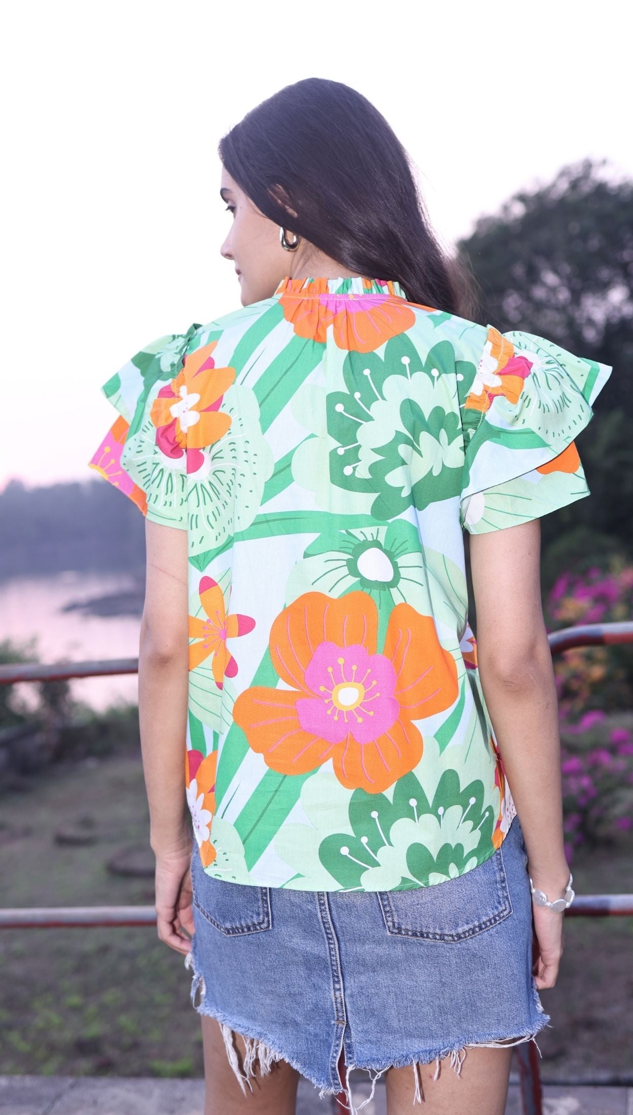 FLORAL POPS WREN Top