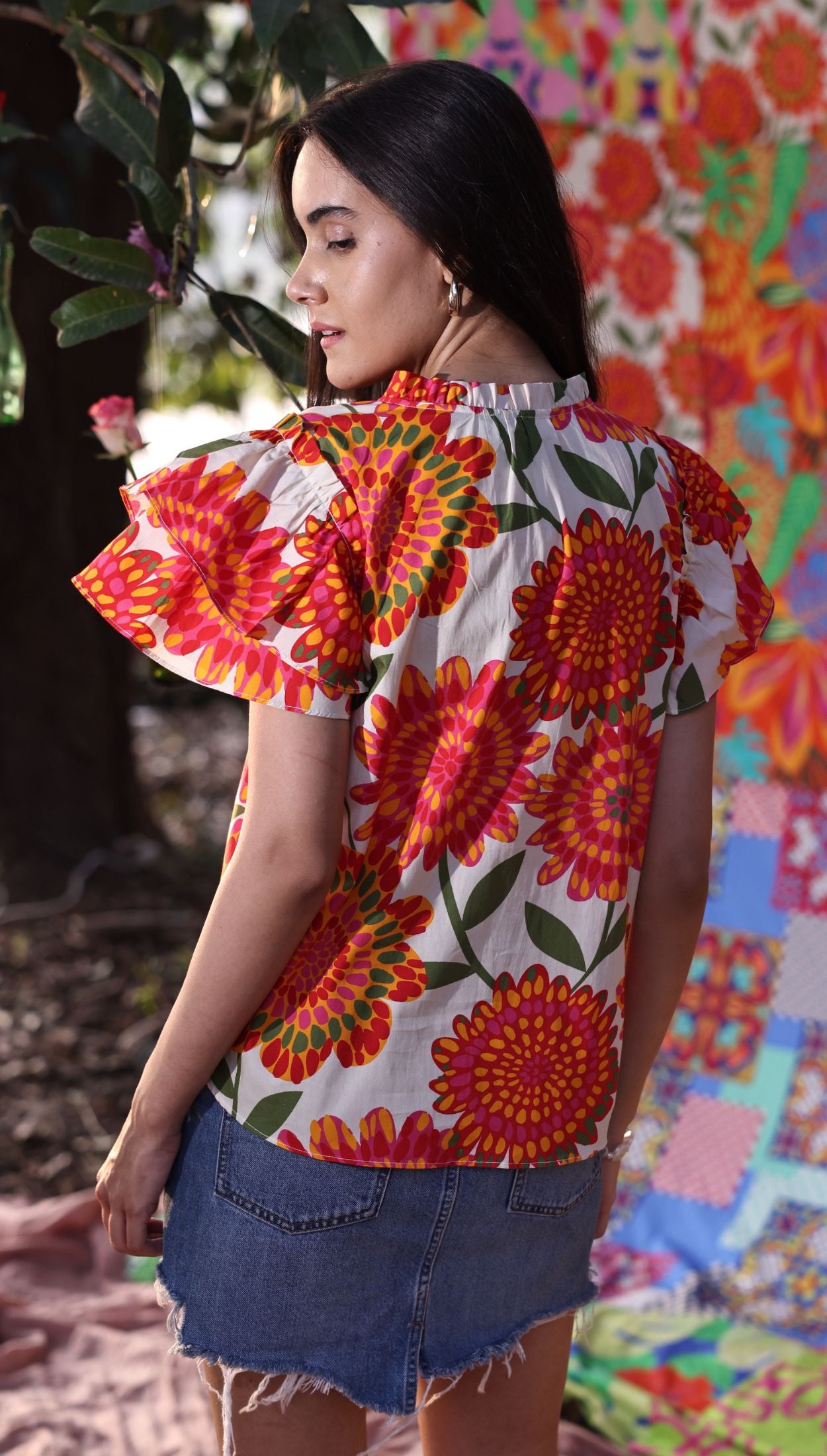MAJESTIC GARDEN WREN Top