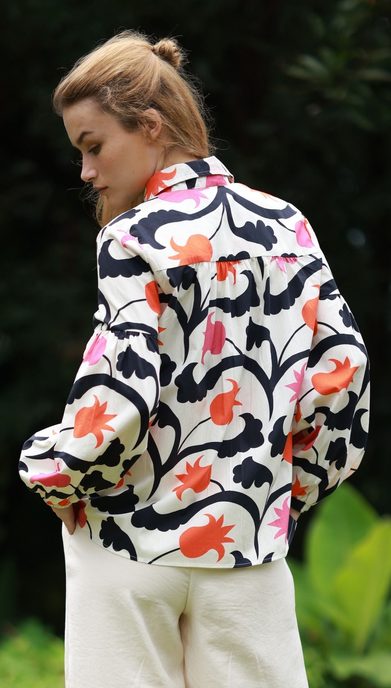KAZAKH TULIPS ABBY Shirt