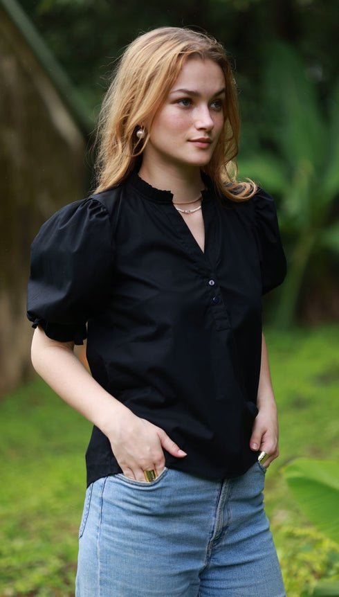 BLACK ISLA TOP