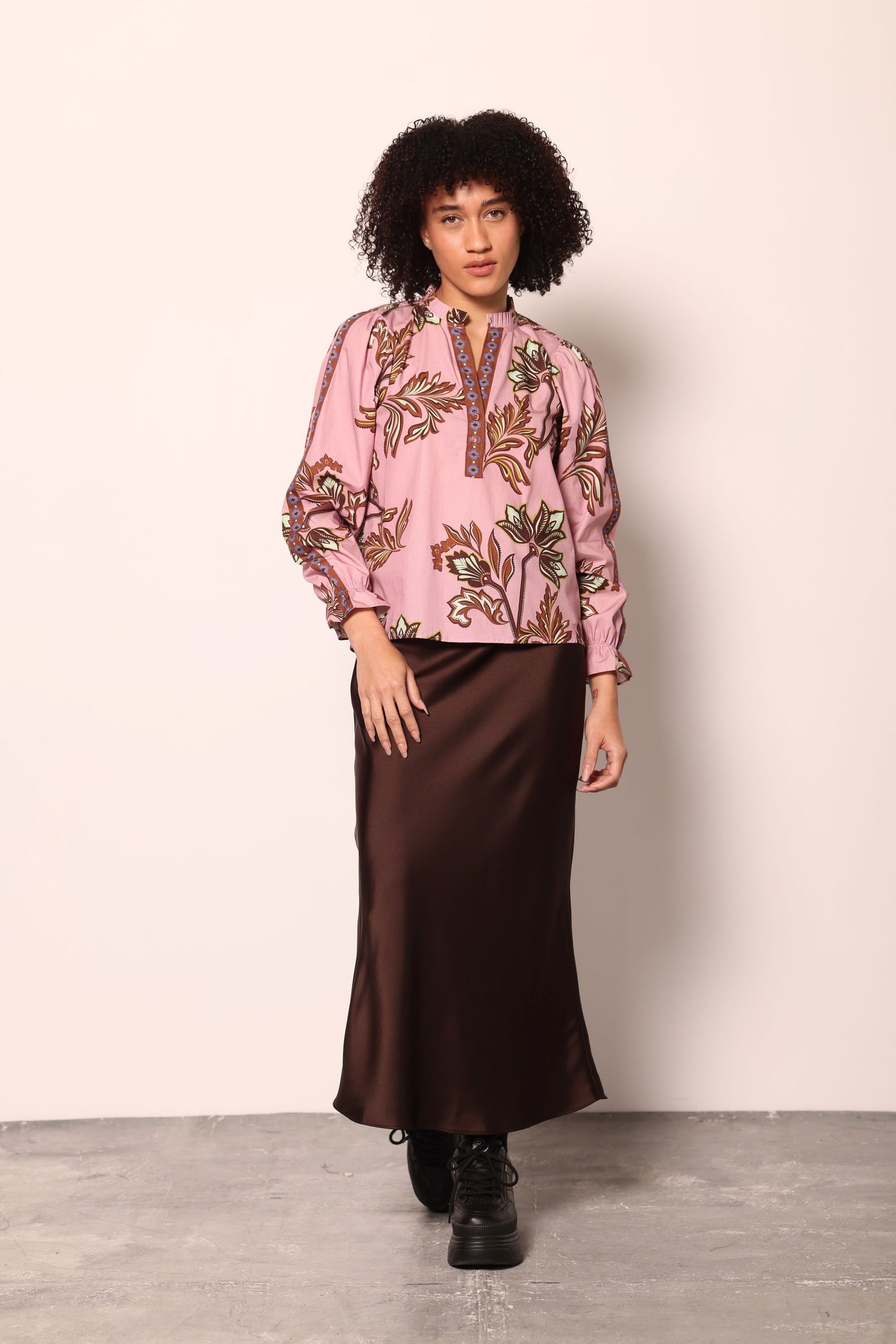 FLORAL MOTIFS ASHLEY TOP