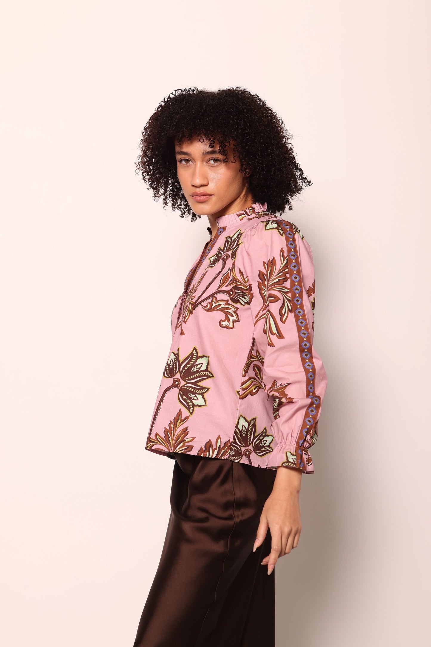 FLORAL MOTIFS ASHLEY TOP