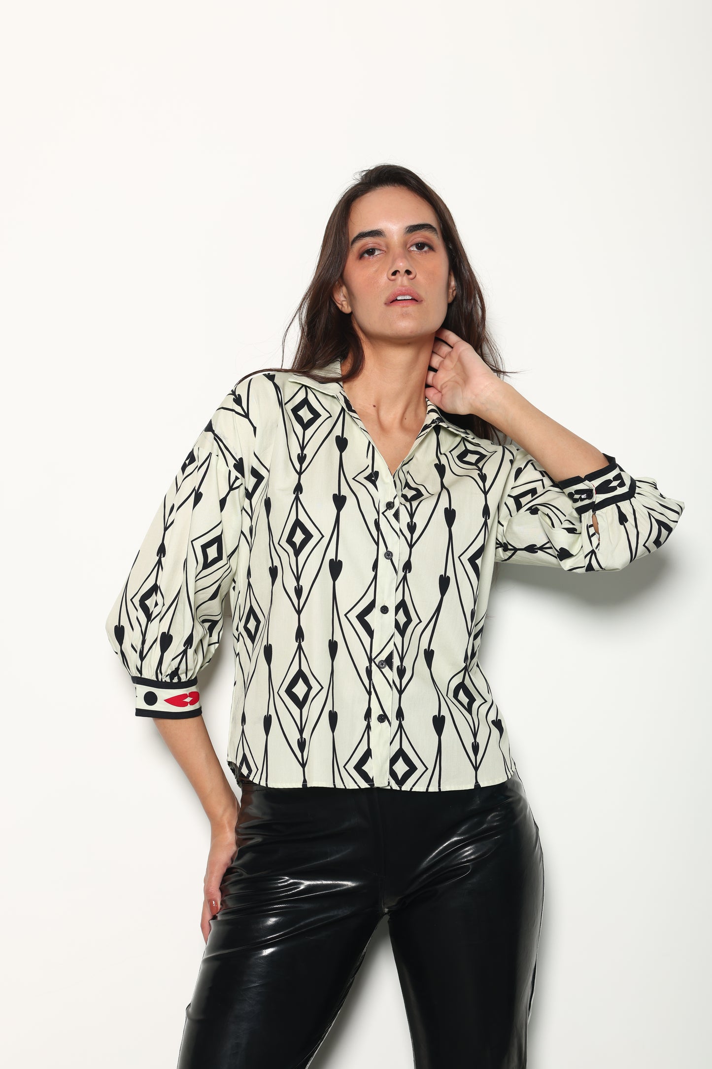 ARROW MOTIFS ELSA TOP