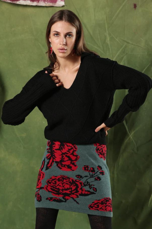 BLACK NICOLE PULLOVER